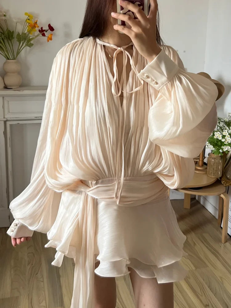 Elegante effen geplooide blouse mini-jurken dames v-hals kant-up lange lantaarn mouw jurk 2025, straat strand roeping korte gewaden